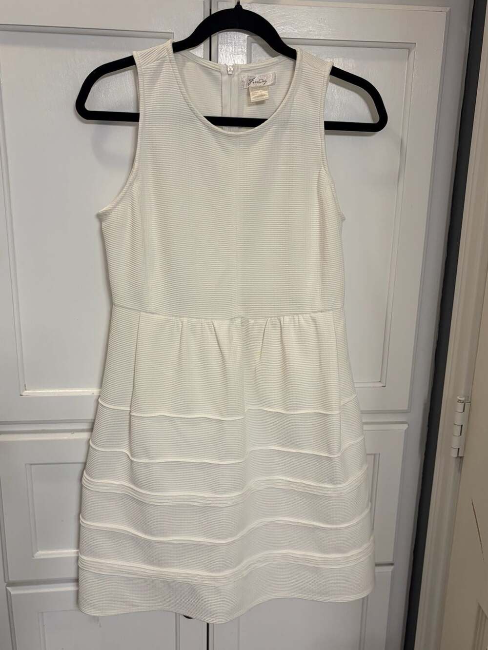 Freeway White Sleeveless Ribbed Tiered Mini Dress Western Bridal Summer Small